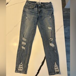 BKE Buckle Stella Distressed low rise skinny ankle jeans